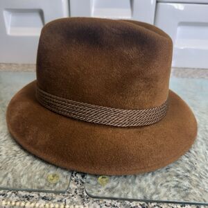Vintage 1979 Dobbs Fifth Ave New York Fedora Hat Men's 7 1/8 Brown Fur Felt